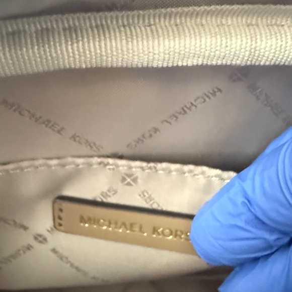 Michael Kors Maeve LG EW Pocket Crossbody MK Logo Husk Wide Strap NWT - Picture 8 of 11